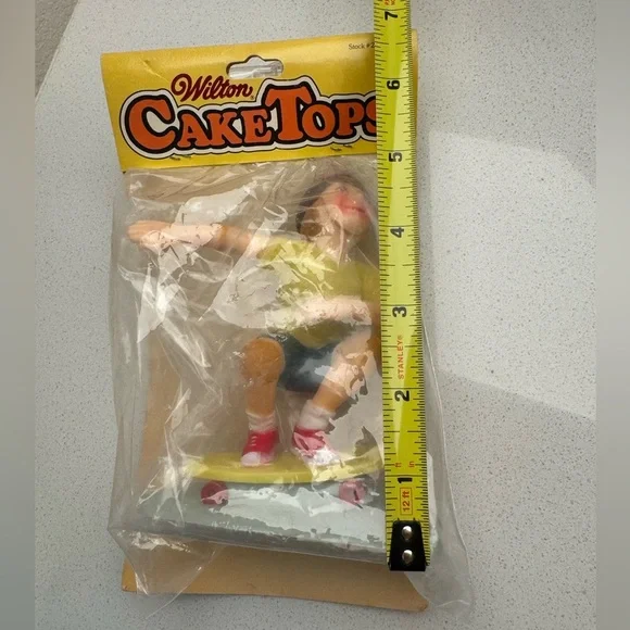 Vintage Wilton Cake Topper Skateboard Stunt Rider Skateboarder 1979 70s - Picture 10 of 10